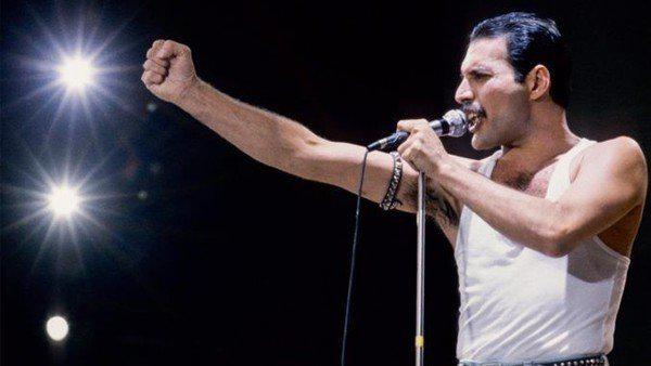queen-en-el-live-aid___swXIgV9lB_600x338__1