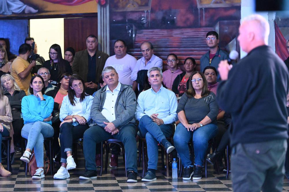 vgg celeste y blanca (23)