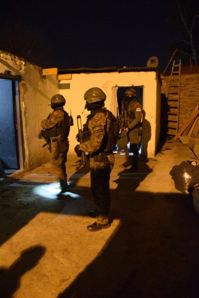 Detienen a 21 miembros vinculados a una organización criminal (7)