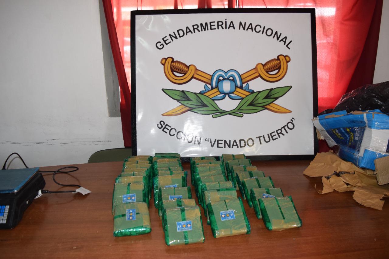 Secuestran más de 58 kilos de hojas de coca en un transporte de encomiendas (1)