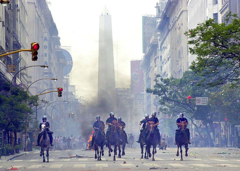 argentina-dic-2001-8-copia-1