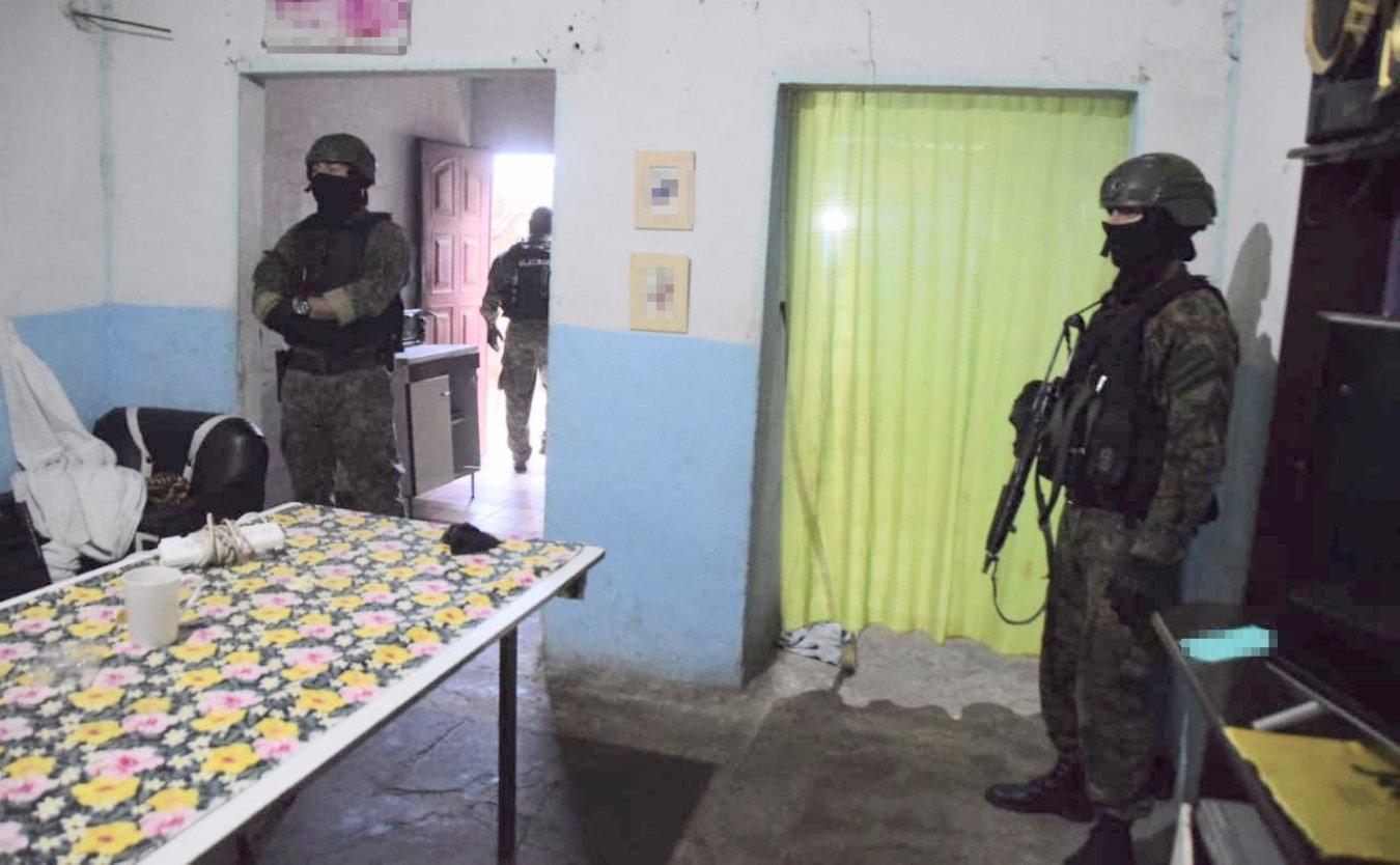 Trasladaba cocaína entre sus pertenencias