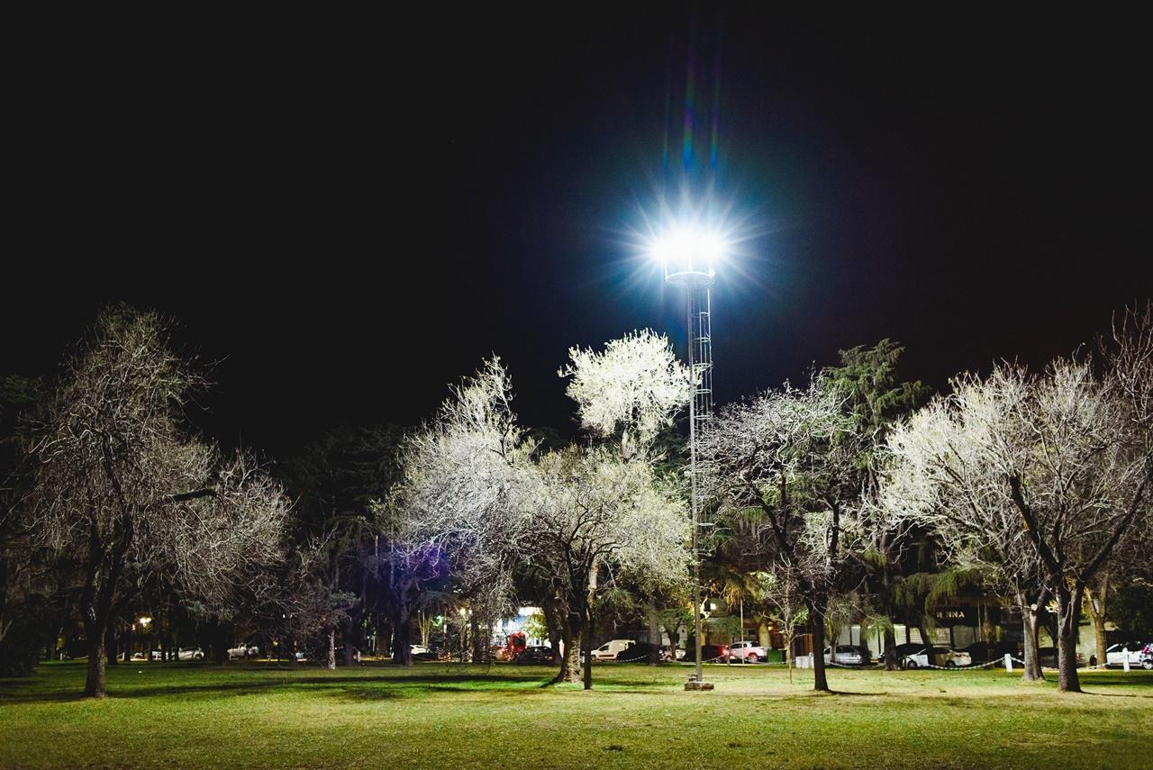 La Municipalidad Instal Luces Led En El Campo De La Gloria Y Anuncian