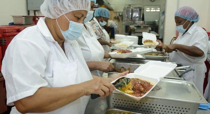 MANIPULACIÓN-DE-ALIMENTOS