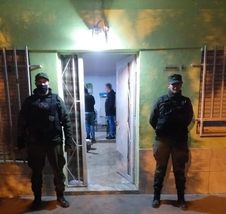 Detienen a 21 miembros vinculados a una organización criminal (5)