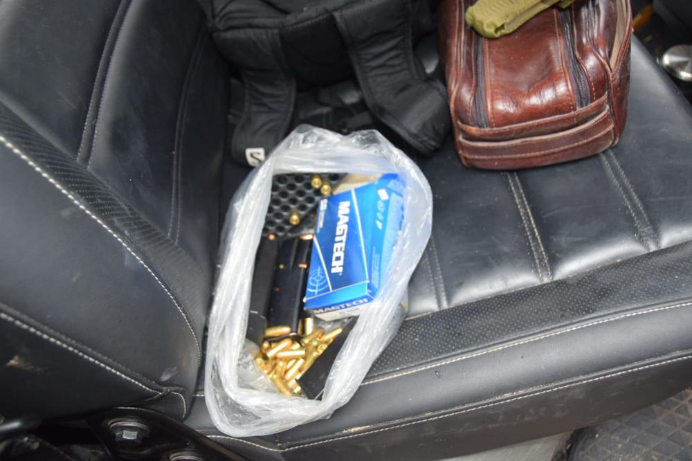 ROSARIO-ARMAS-MUNICIONES-CARGADORES-DINERO (1)