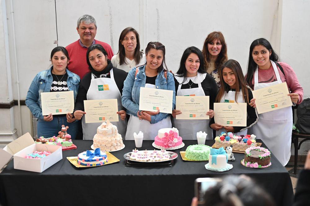 entrega de diplomas cursos de capacitacion agosto (40)