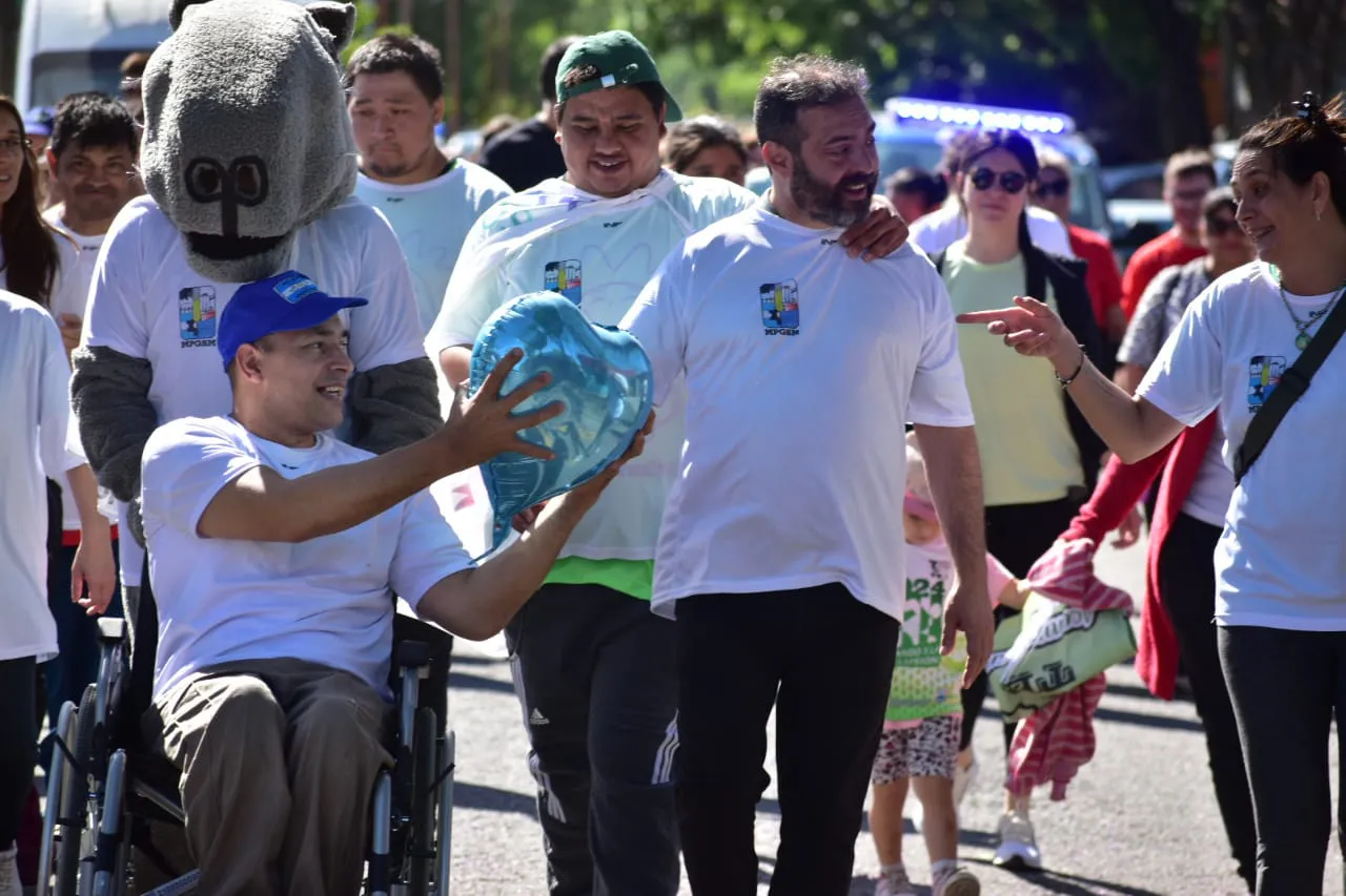 ed9e9b53-7585-46b6-ae49-815a378020ae