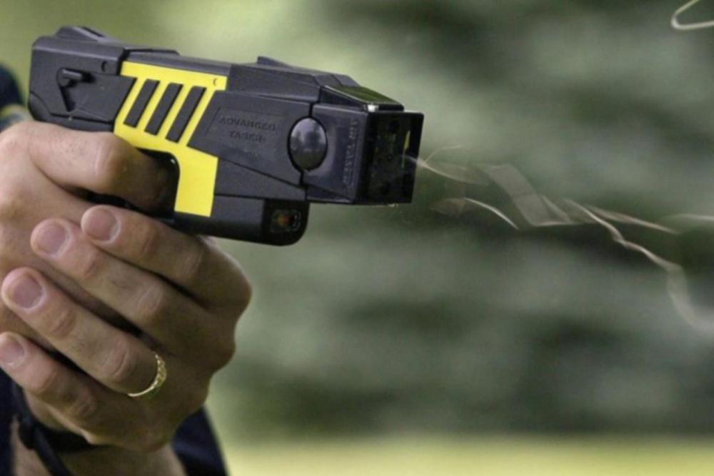 pistolas taser