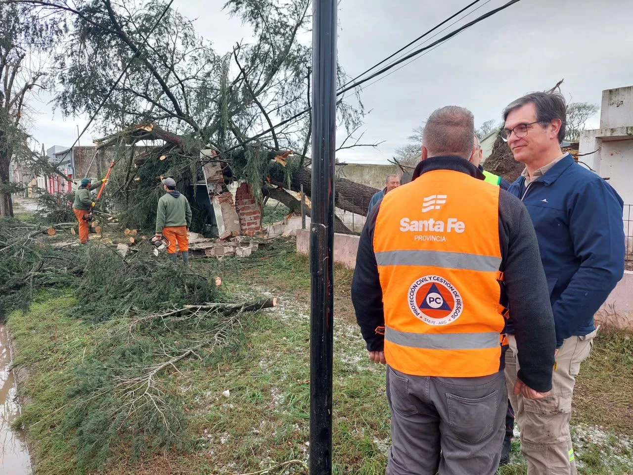 Fuerte temporal en Las Rosas 