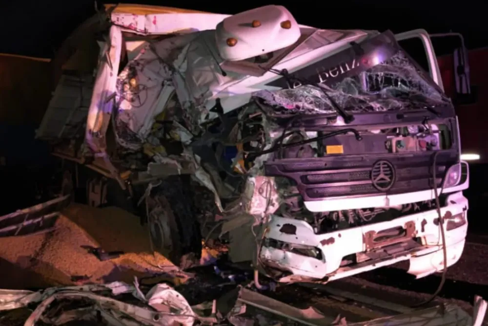 Accidente en el cruce de la Ruta AO12 y 34