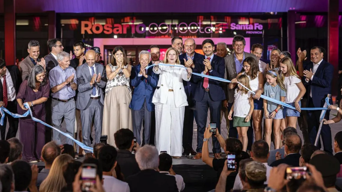 Pullaro inauguró el Aeropuerto Internacional de Rosario