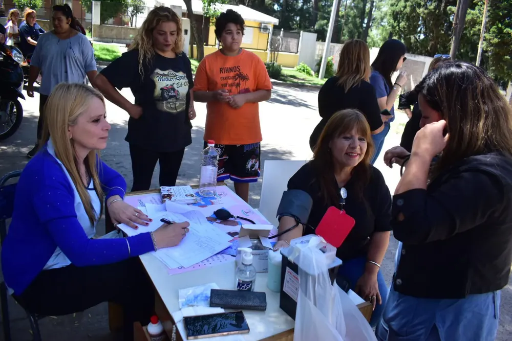 b50bb8c9-95ff-46ae-84af-044311749792