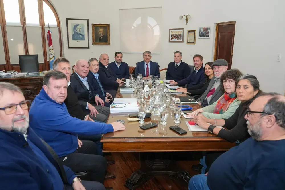 Aumento del 7% a los estatales