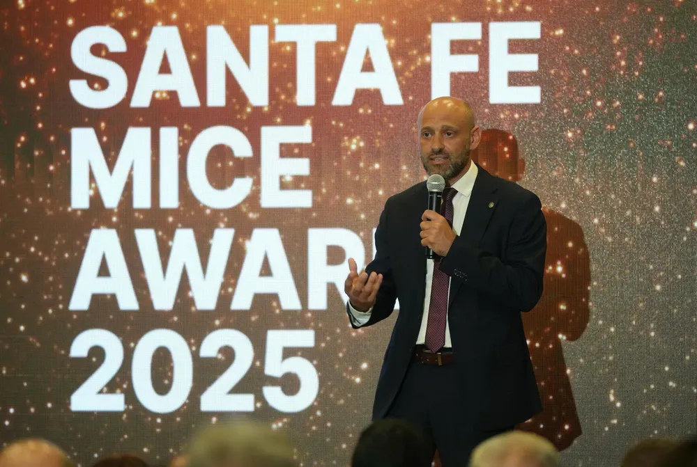 WhatsApp Image 2025-12-05 at 08.52.37 (1)