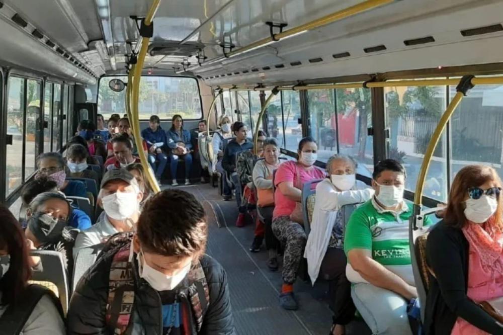 pasajeros colectivo