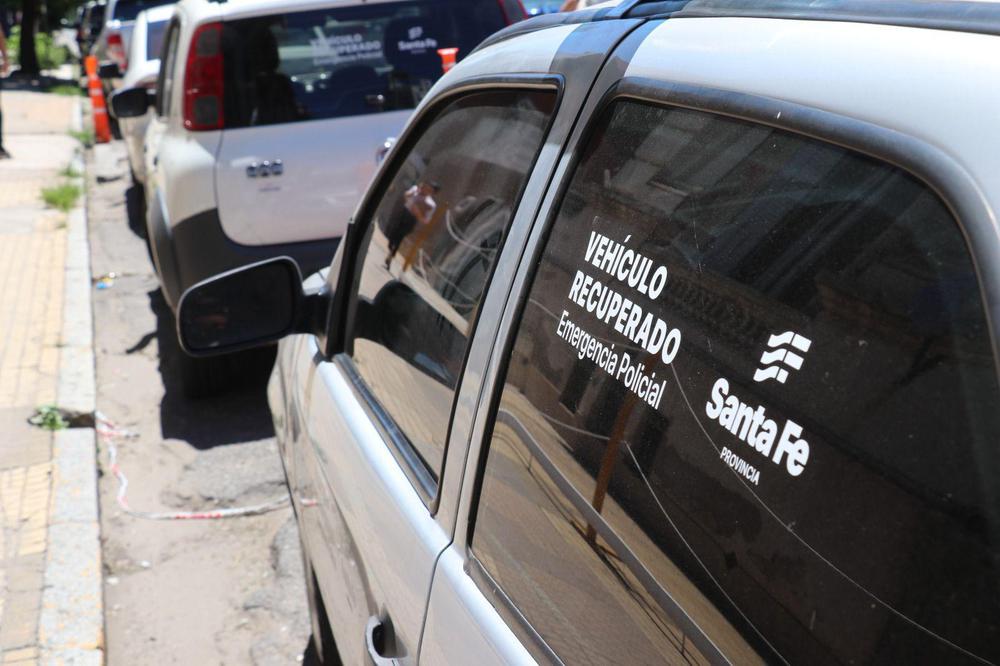 vehículo recuperado policía