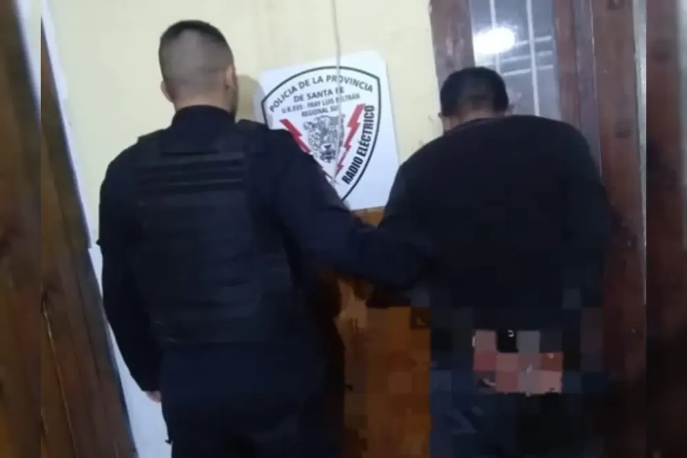 robo comercio y privacion de libertad empleada