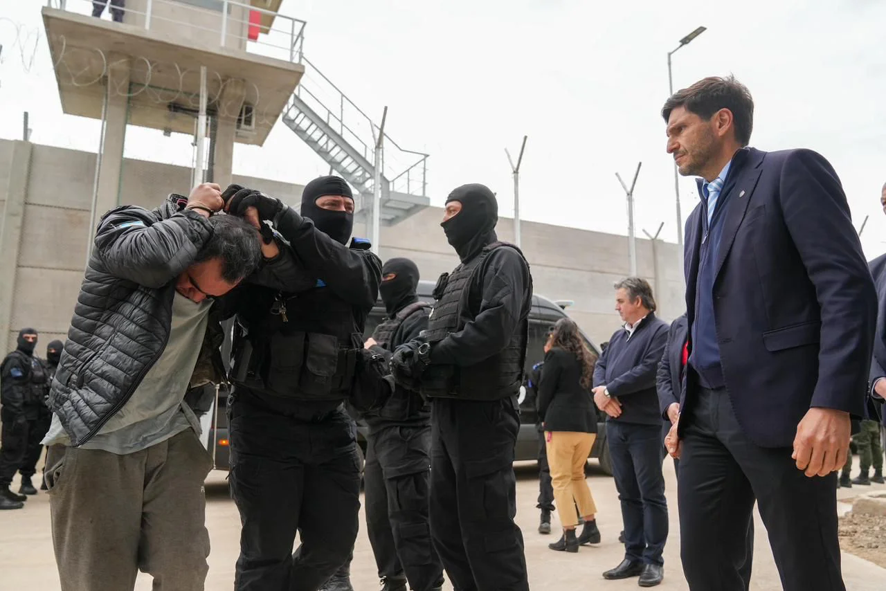 Pullaro inauguró la Unidad Penitenciaria de Recreo
