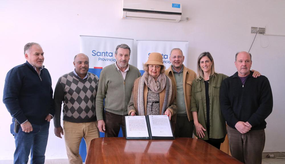 firma convenio Puertos Timbúes 