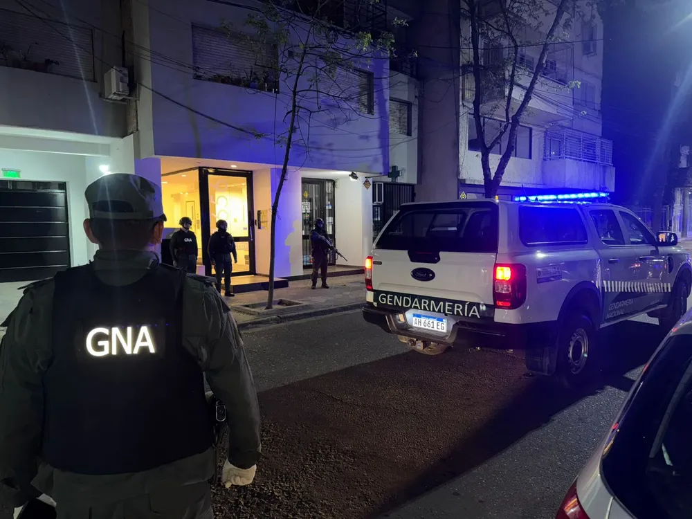 Gendarmería detuvo en Rosario a un prófugo vinculado a una causa por asociación ilícita (2)