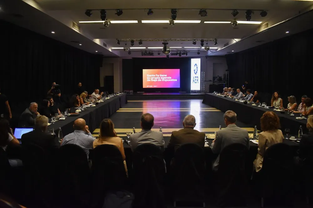 WhatsApp Image 2025-12-03 at 09.13.21 (3)