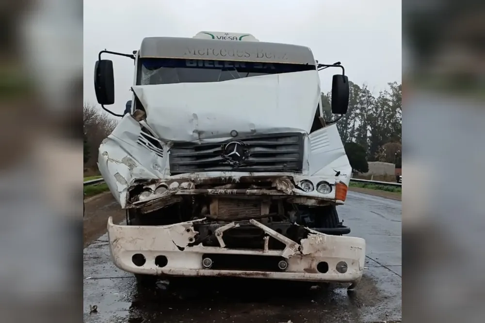 Choque en la A012 y la Ruta Nacional 34