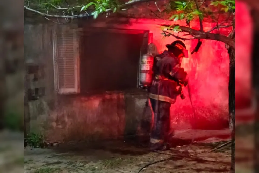 Incendio Mitre al 900