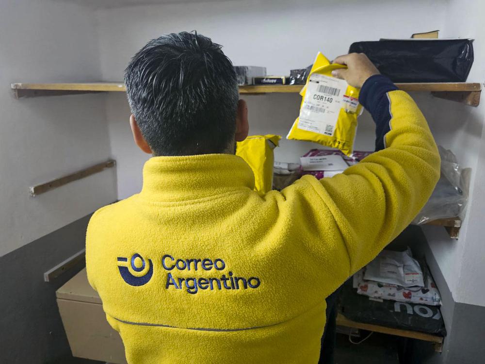 Reinauguracion-de-la-sucursal-del-Correo-Argentino-en-Alto-Rio-Senguer