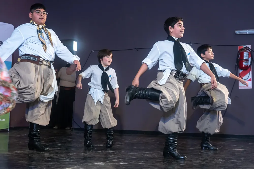 ENCUENTRO DE DANZAS “TIMBÚES BAILA”