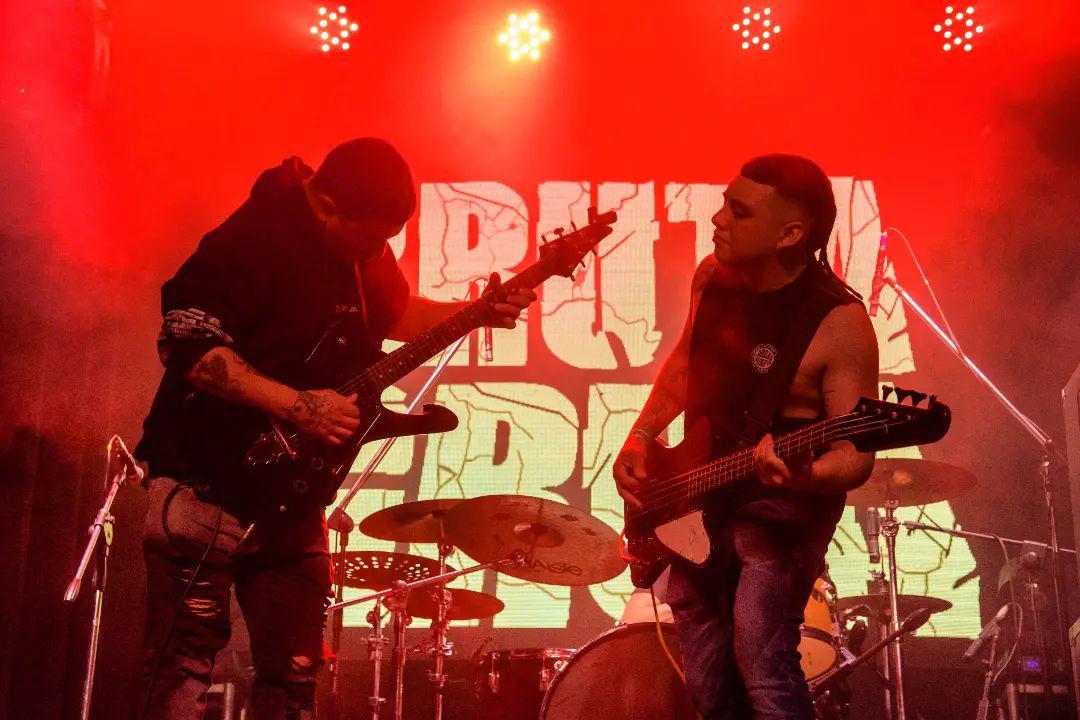bruta grua 2
