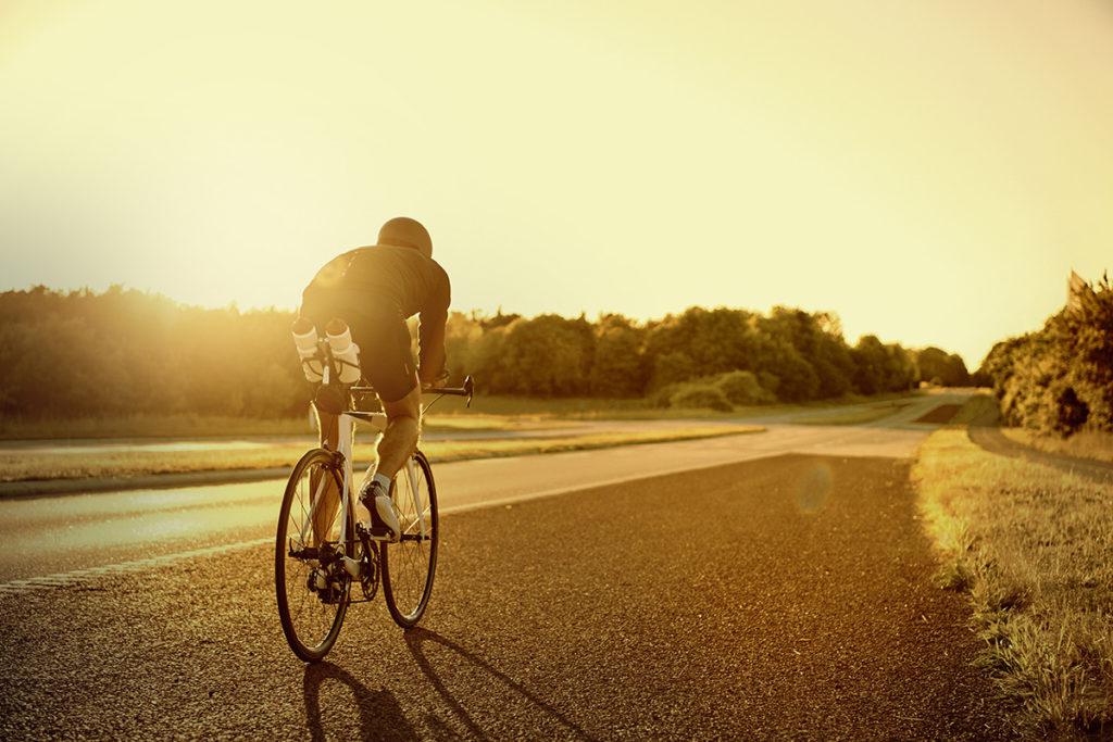seguridad-en-bici-de-carretera-1024x683