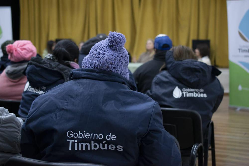 Timbúes educación