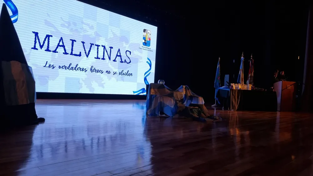 acto Malvinas Puerto