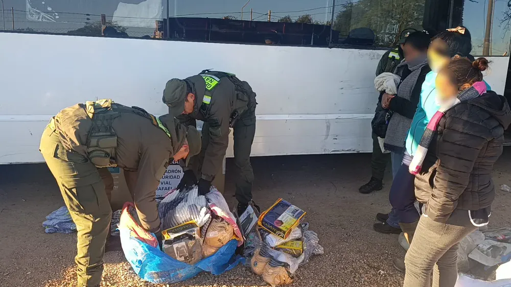 SANTA FE- CIUDADANA BOLIVANA DETENIDA- 47 KILOS COCAINA (2) (1)