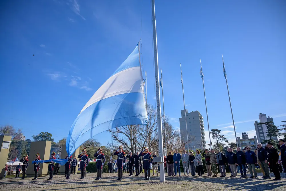 , San Lorenzo celebró a la bandera argentina