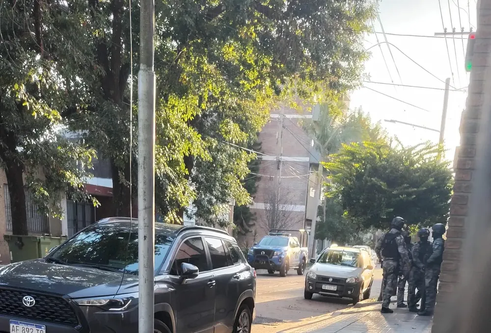 allanamiento balacera Las Quintas
