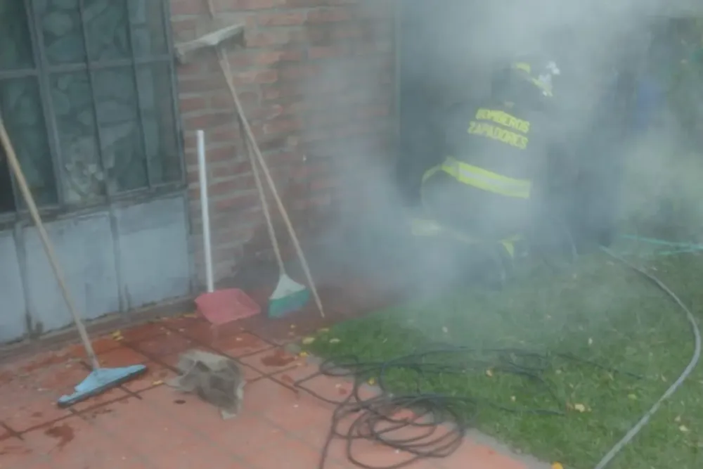 Incendio en Brown al 1700