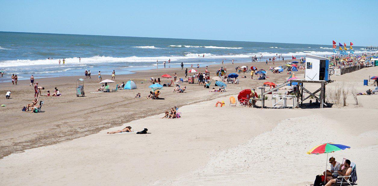 verano-en-las-playas-de___3S3NapID7_1256x620__1