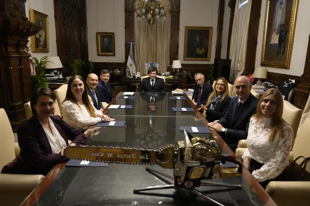 Milei y Lugones junto a representantes de CAEME