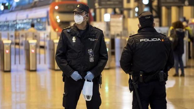 coronavirus-policia-nacional-mascarilla-k8cD--620x349@abc