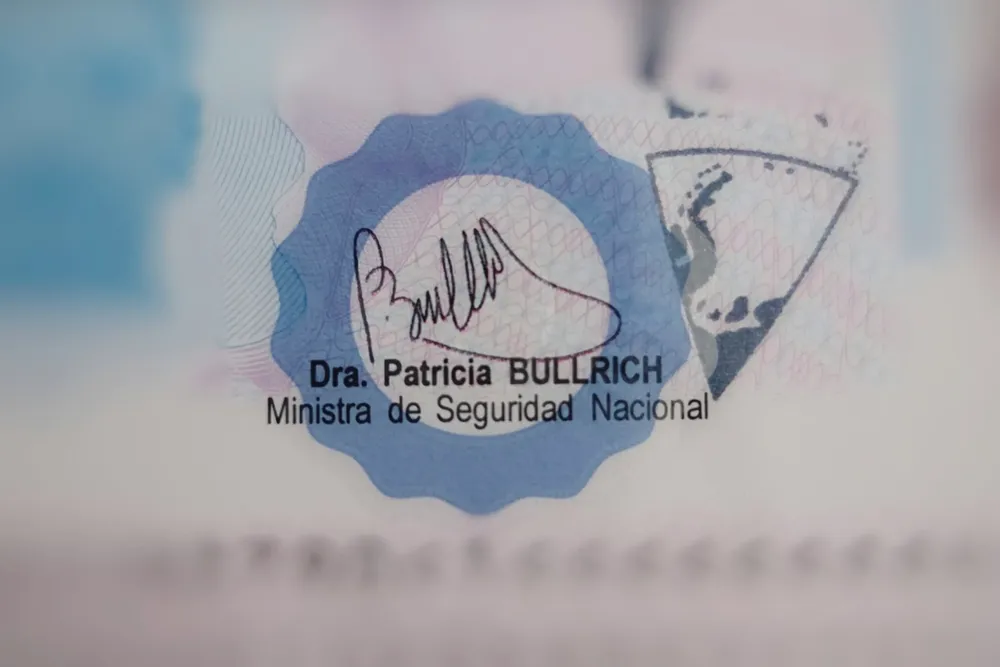 DNI - Bullrich