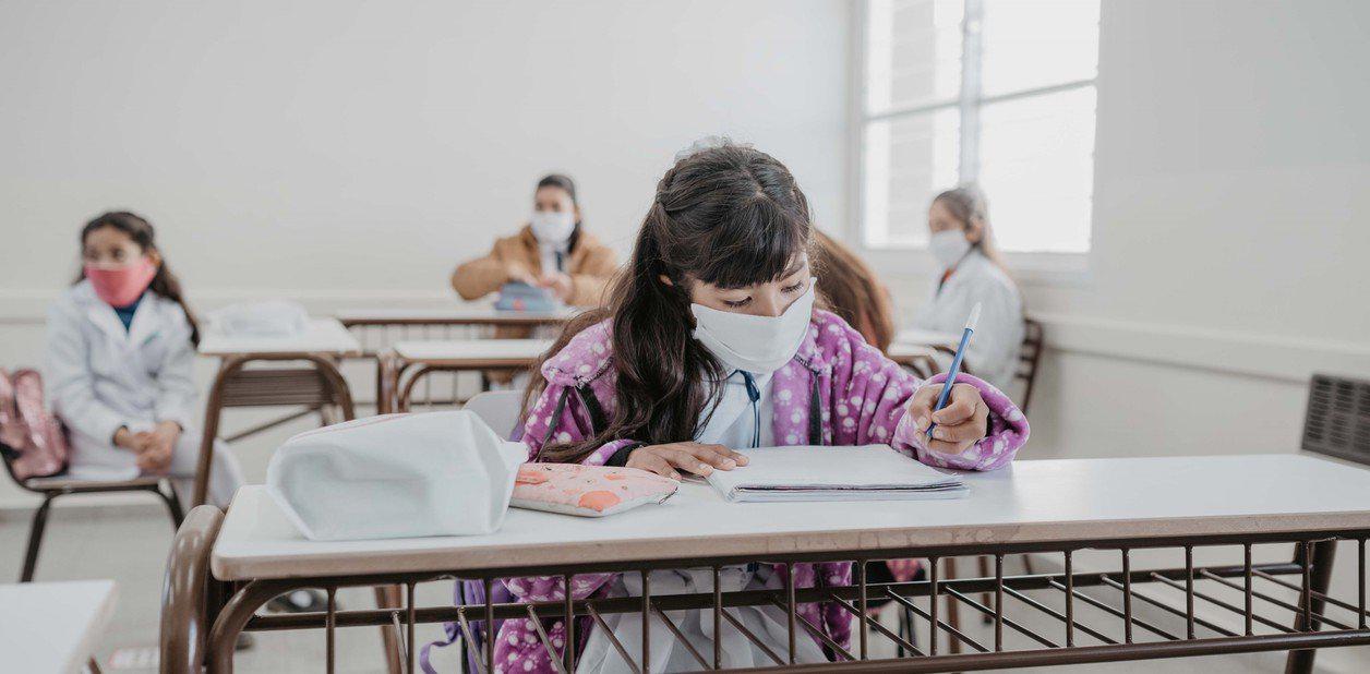 alumnos-en-clases-en-san___7uDRl4q5B_1256x620__2