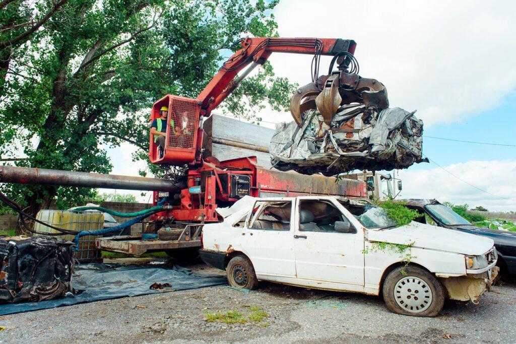 compact2-1024x683