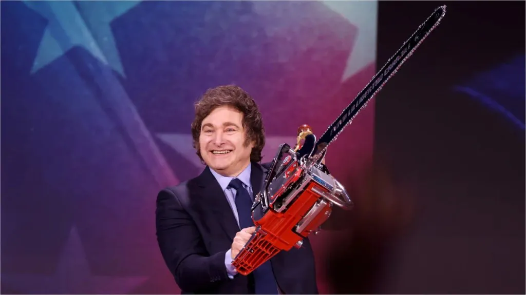 Javier Milei motosierra 
