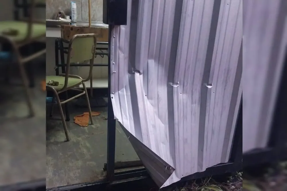 robo cantina eeso439