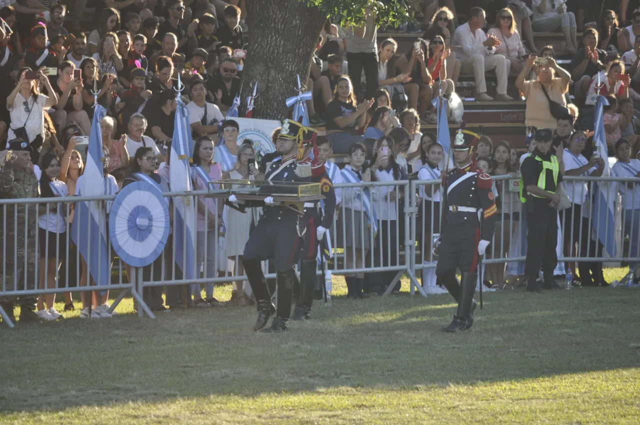 Granderos sable corvo