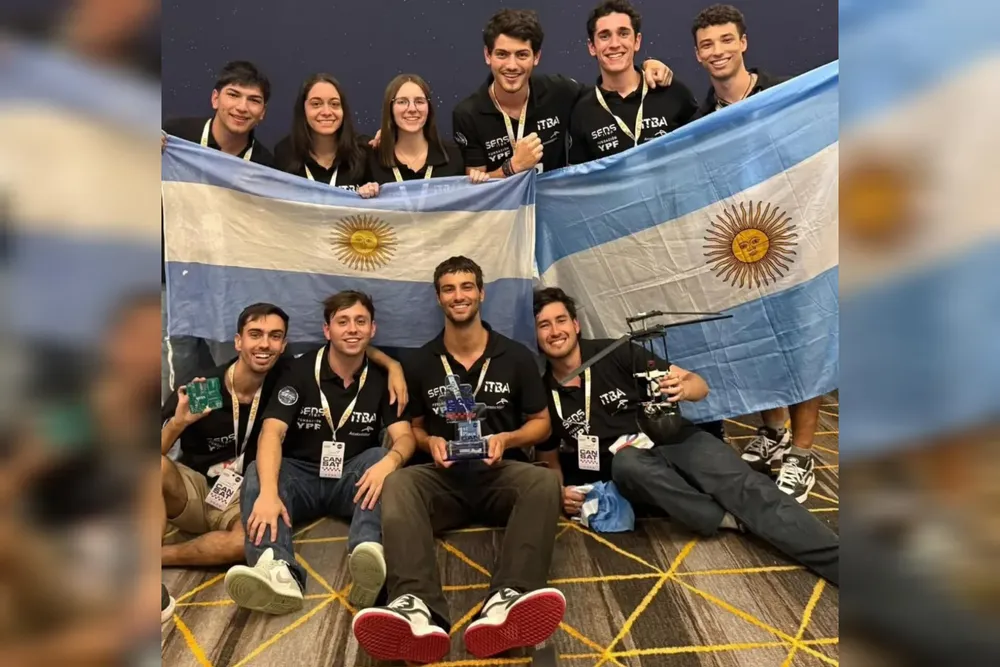 Estudiantes Argentinos Campeones en la NASA