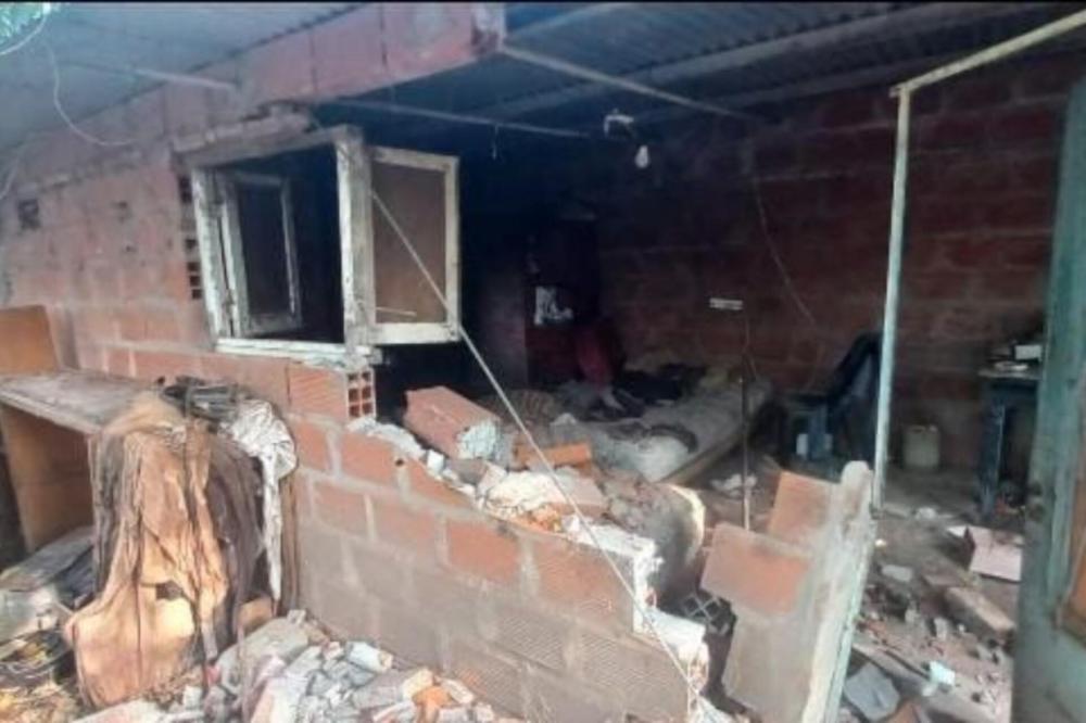 derrumbe vivienda pelea