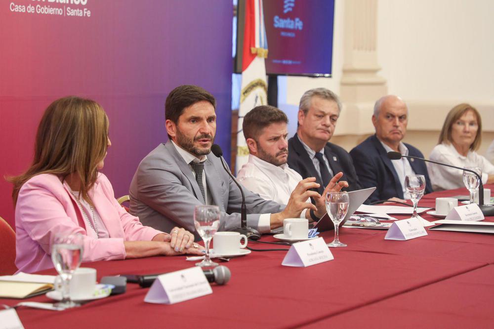 Pullaro mesa de seguridad pública